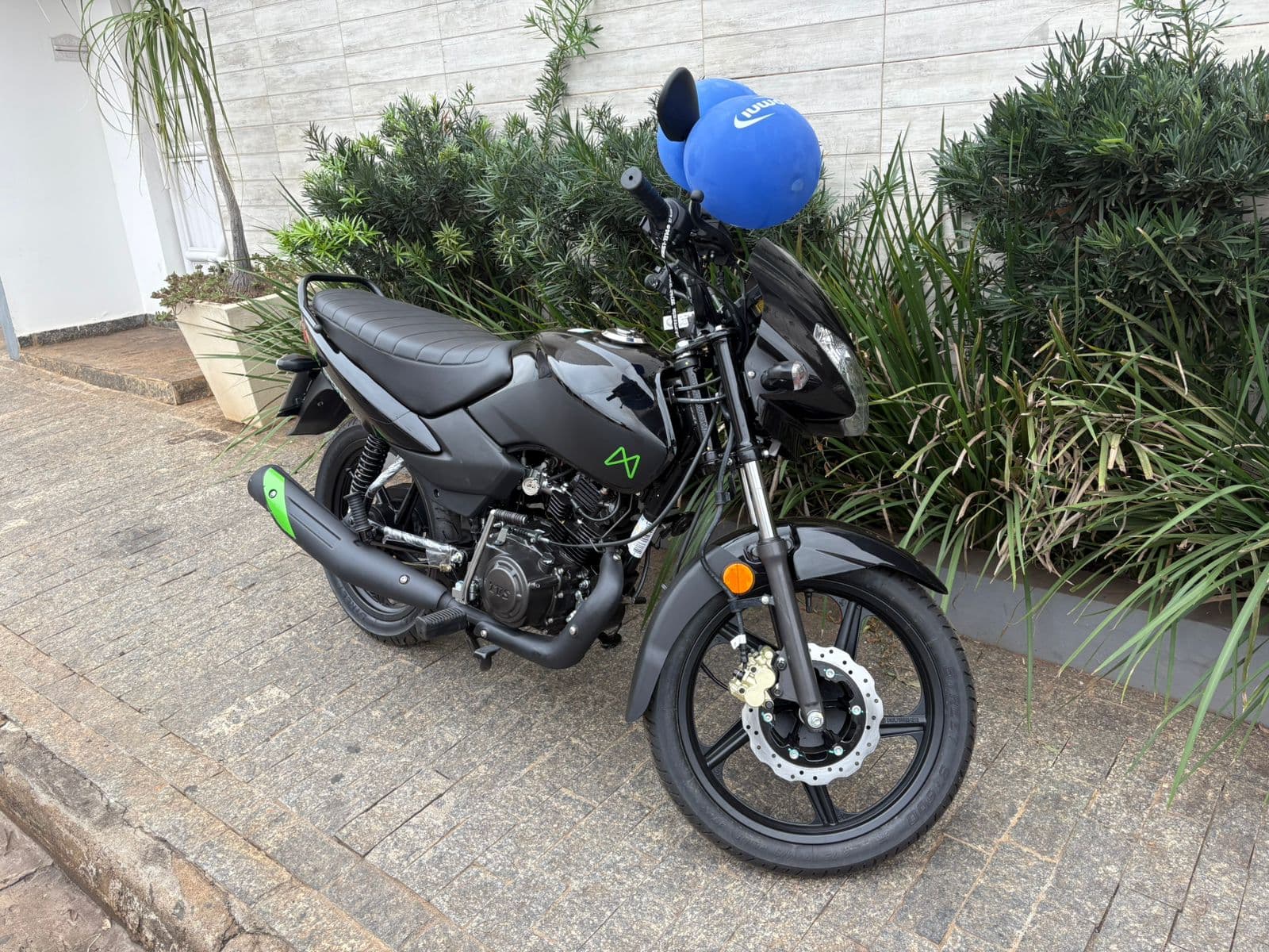Mottu - Motocicleta para entregas e mobilidade urbana